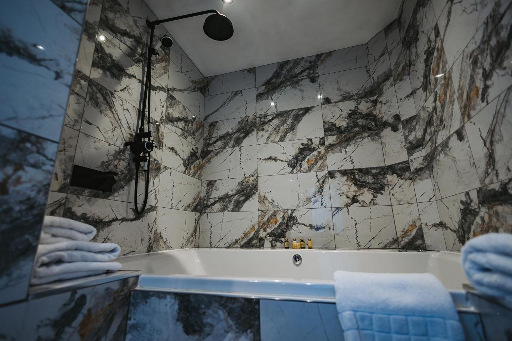 Brook Hall Hotel Childer Thornton Zewnętrze zdjęcie